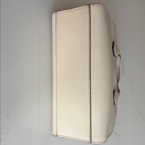 Gucci GG Bow Ivory Leather Small Tote Crossbody Bag Double G Ribbon Entrupy Auth - Picture 7 of 15